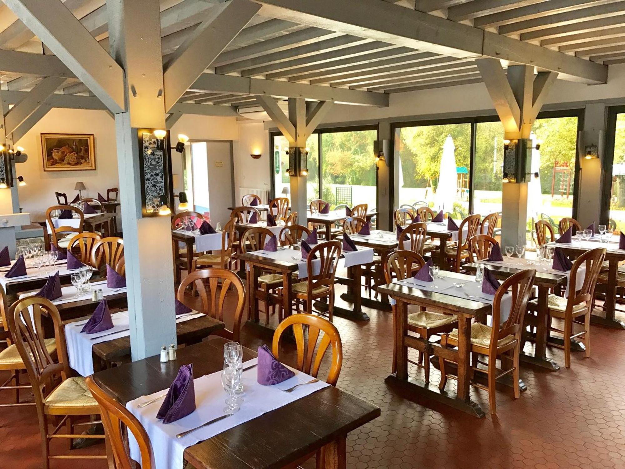 Hotel Restaurant Le Relais De Pouilly Dış mekan fotoğraf