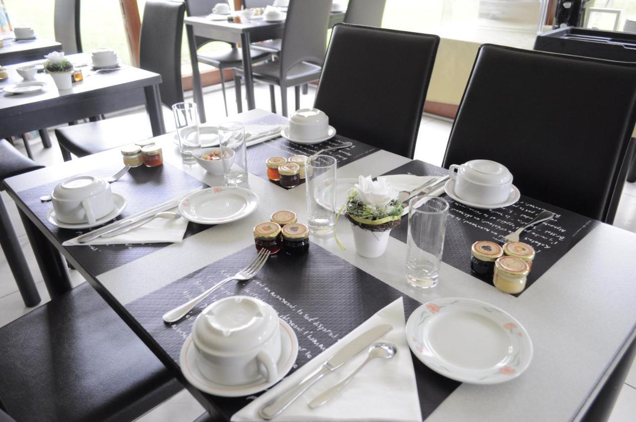 Hotel Restaurant Le Relais De Pouilly Dış mekan fotoğraf